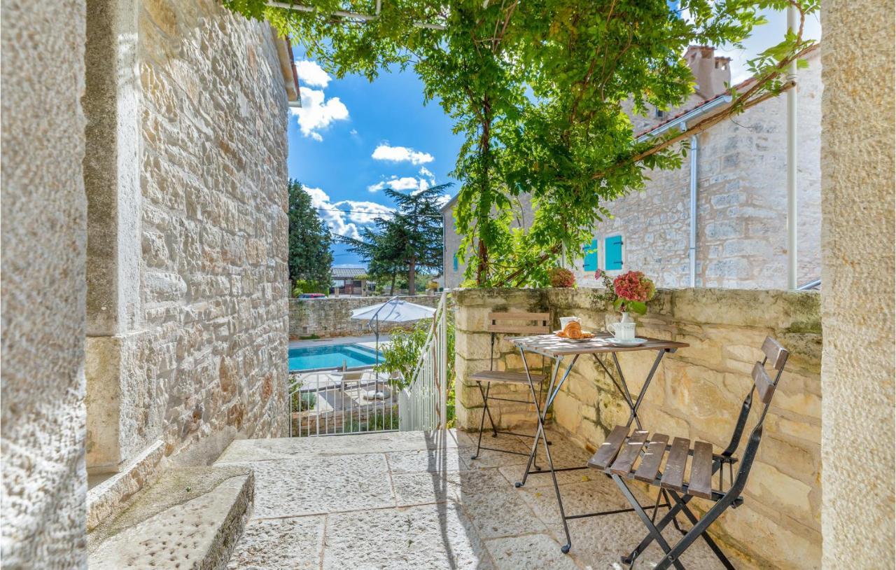 Awesome Apartment In Zminj Exterior photo